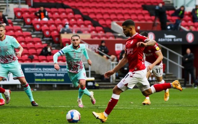 soi kèo Bristol City với Swansea