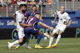 nhận định Alaves cùng Eibar